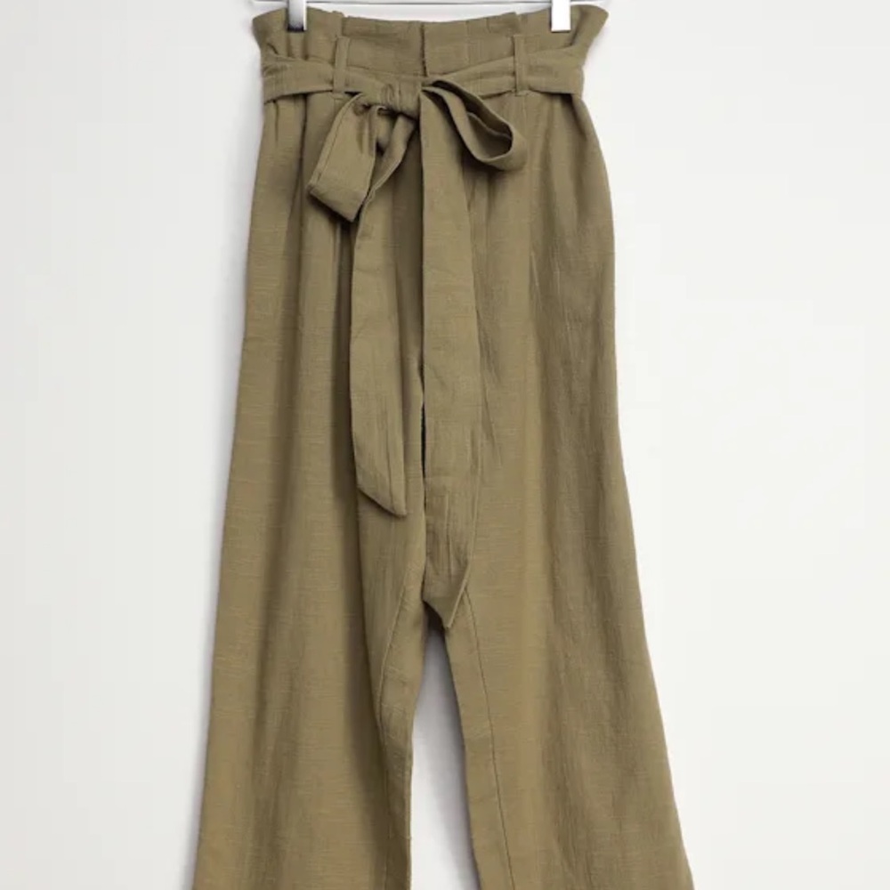 Billabong Cotton Green Cropped Paper-Bag Waist Pants - Picture 14 of 16